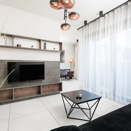 Apartment Of The Kings-copper Nest