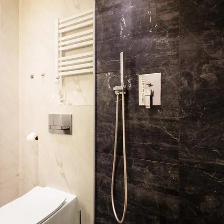 Apartment Of The Kings-copper Nest Krakow