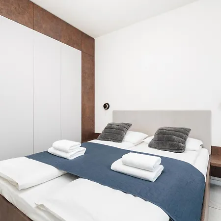 Of The Kings-copper Nest Appartement